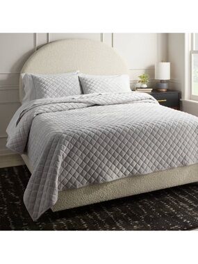 Threshold King Quilted Diamond Stitch Velvet Quilt - Light Gray
